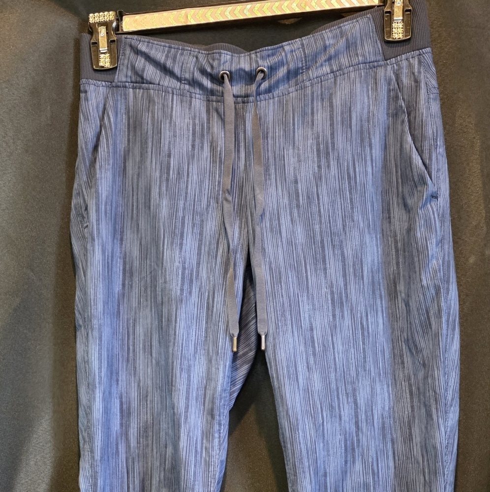 Athleta Blue Striped Drawstring Pants Size 8
